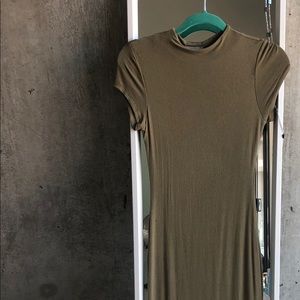Long olive green short-sleeved dress